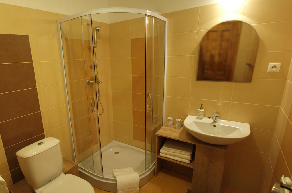 Koliba U Sidla Otel Levice Oda fotoğraf