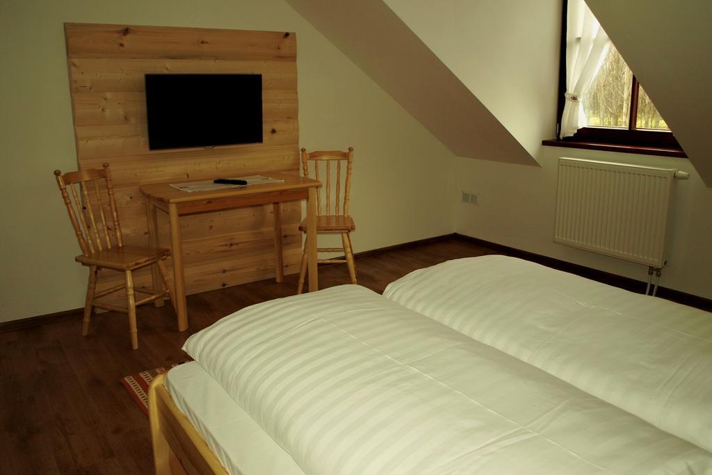 Koliba U Sidla Otel Levice Oda fotoğraf
